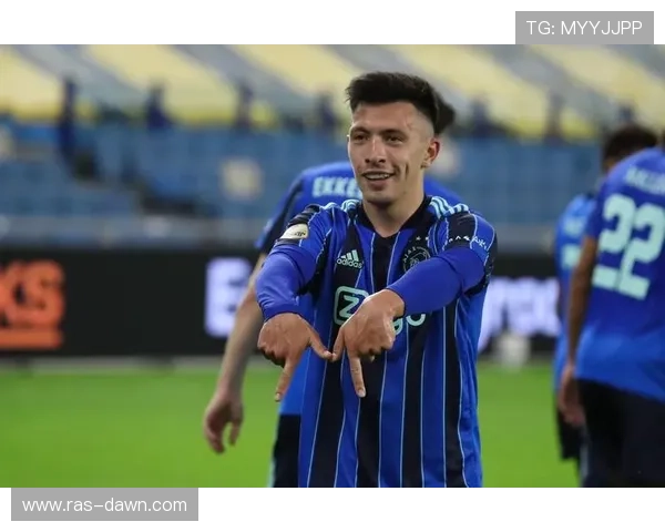 利桑德罗·马丁内斯世界杯决赛表现稳健